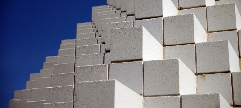 Огнестойкость газобетона: предел REI по толщине стены